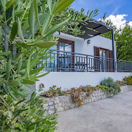 Tranquillo Holiday home *
